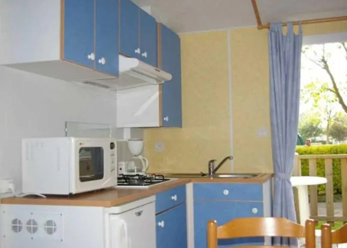 אתר קמפינג Zecamping Familial Dog Friendly Familial Parc Aquatique אולון-סור-מר